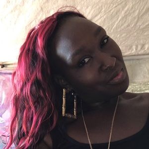 Meet your Posher, Latoyia